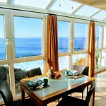 La Pardela Oceanfront 公寓 *
