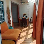 La Pardela Oceanfront 洛斯雷尔雷赫斯